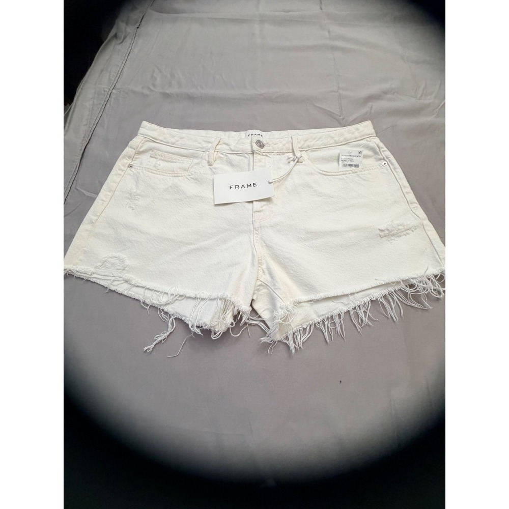 FRAME Le Grand Garcon Short Off White Distressed Denim Frayed Hem Size 32 NEW